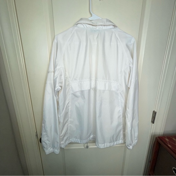 Columbia Woman’s White Full Zip Lightweight Packable Jacket - Picture 9 of 17